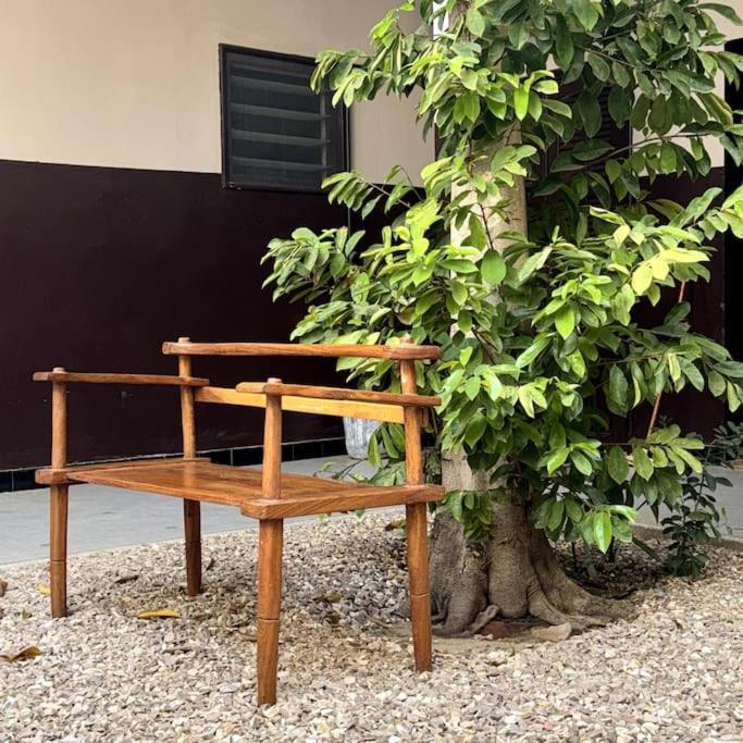 Independent Room On Island In Colonial House With Private Entrance Saint-Louis Exterior photo